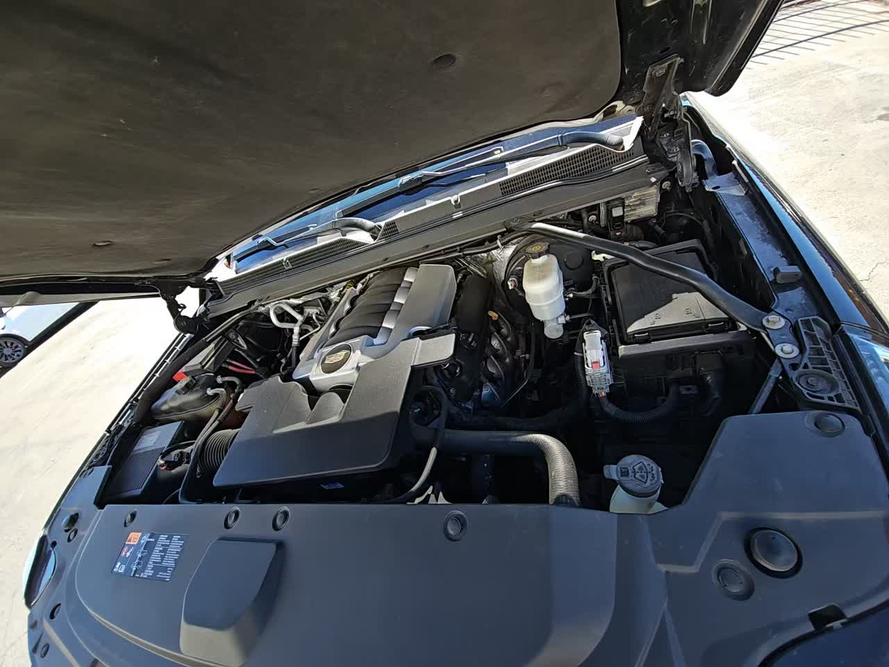 2015 Cadillac Escalade Platinum RWD