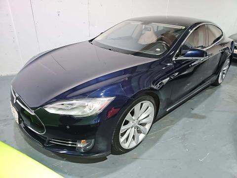 2014 Tesla Model S 85 RWD