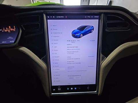 2014 Tesla Model S 85 RWD
