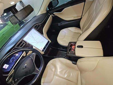 2014 Tesla Model S 85 RWD