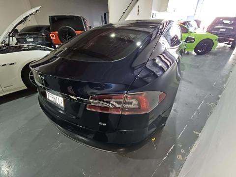 2014 Tesla Model S 85 RWD