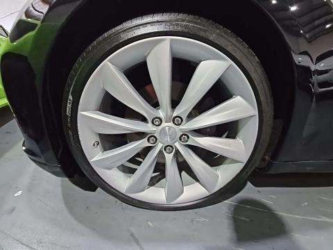 2014 Tesla Model S 85 RWD
