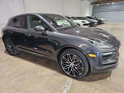 2022 Porsche Macan Base AWD