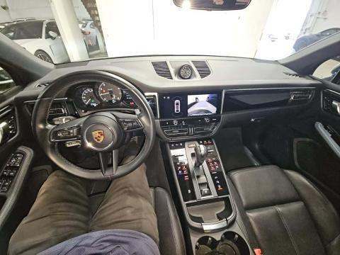 2022 Porsche Macan Base AWD
