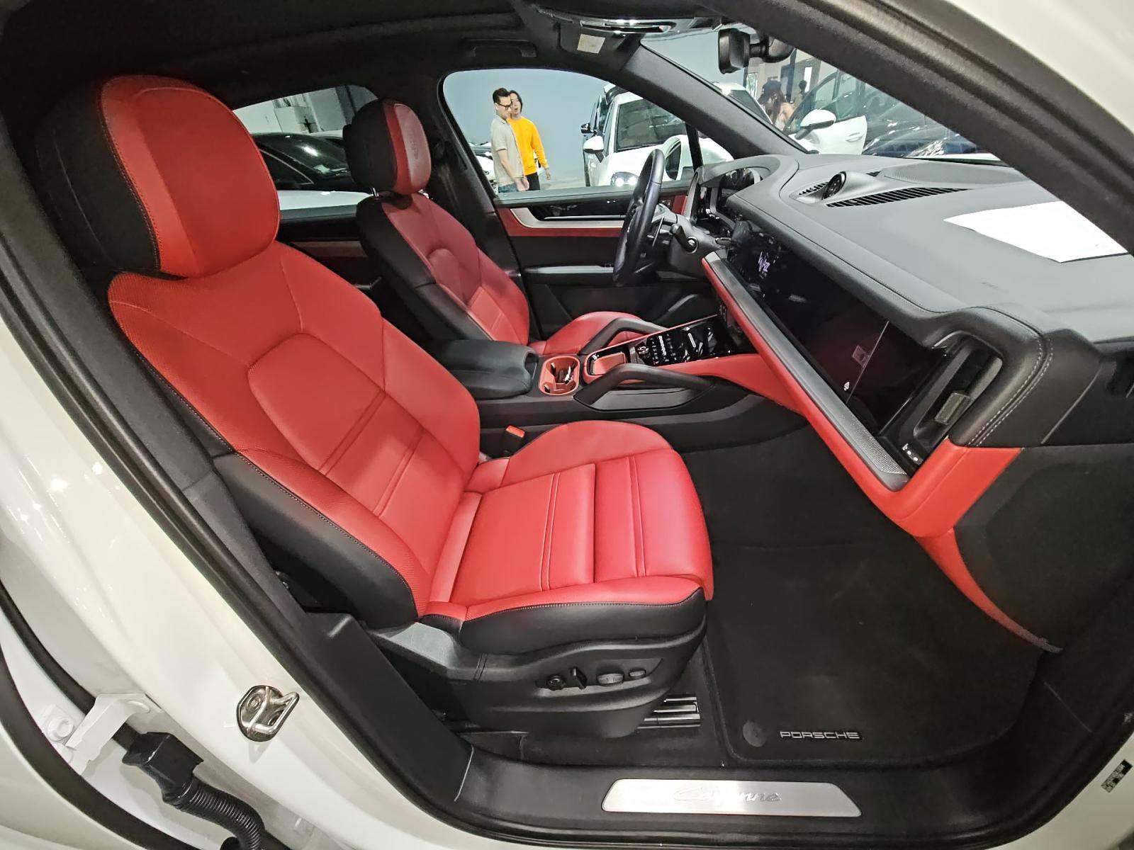 2024 Porsche Cayenne Base AWD