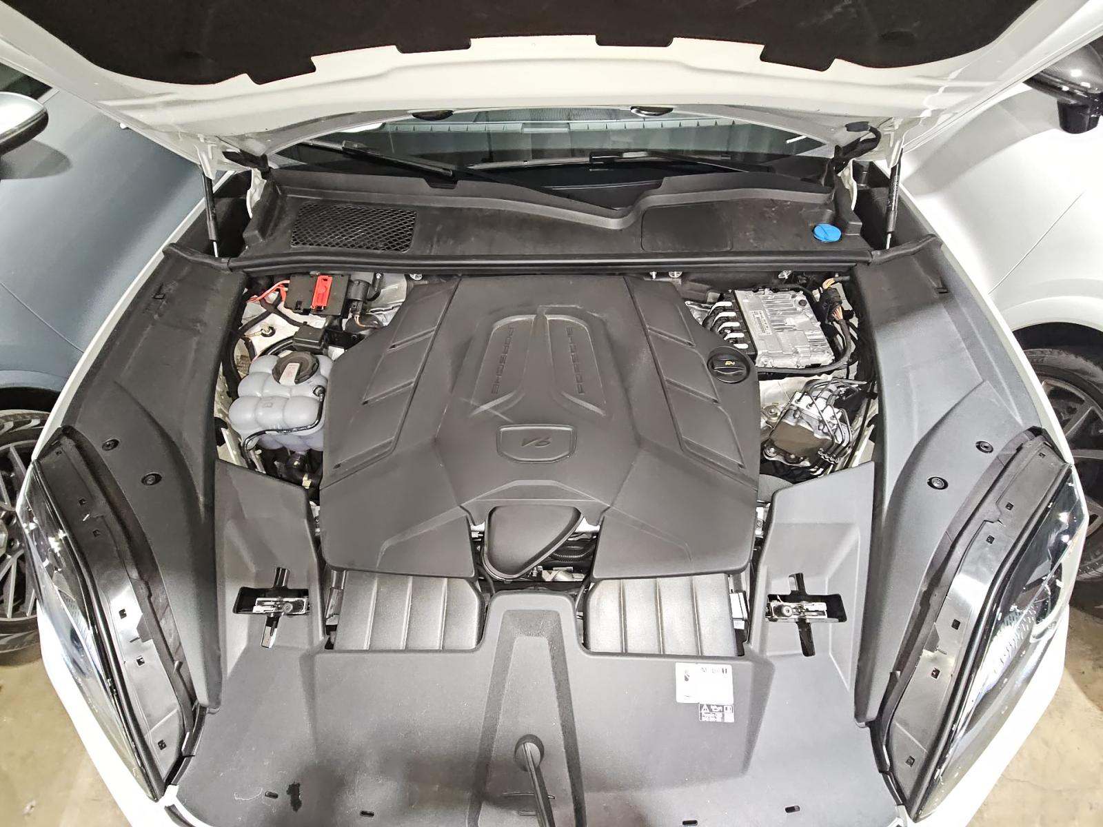 2024 Porsche Cayenne Base AWD