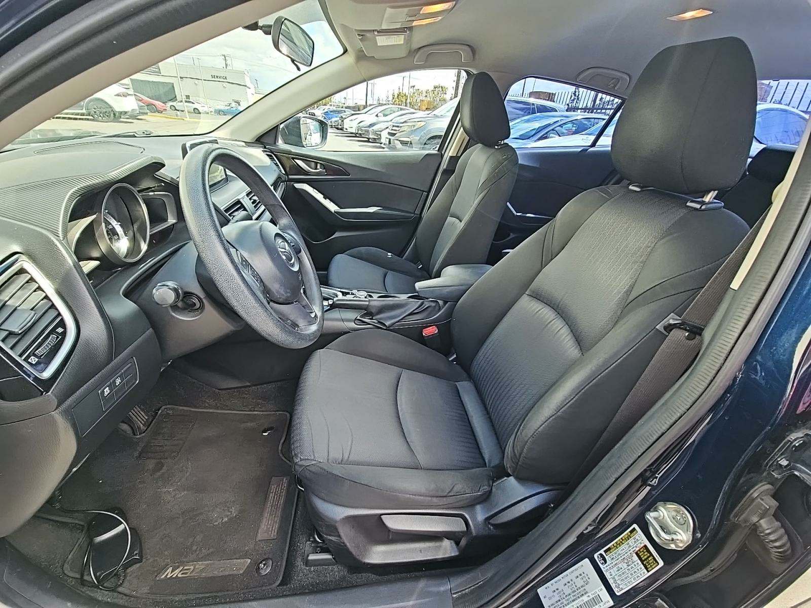 2015 MAZDA MAZDA3 i Sport FWD