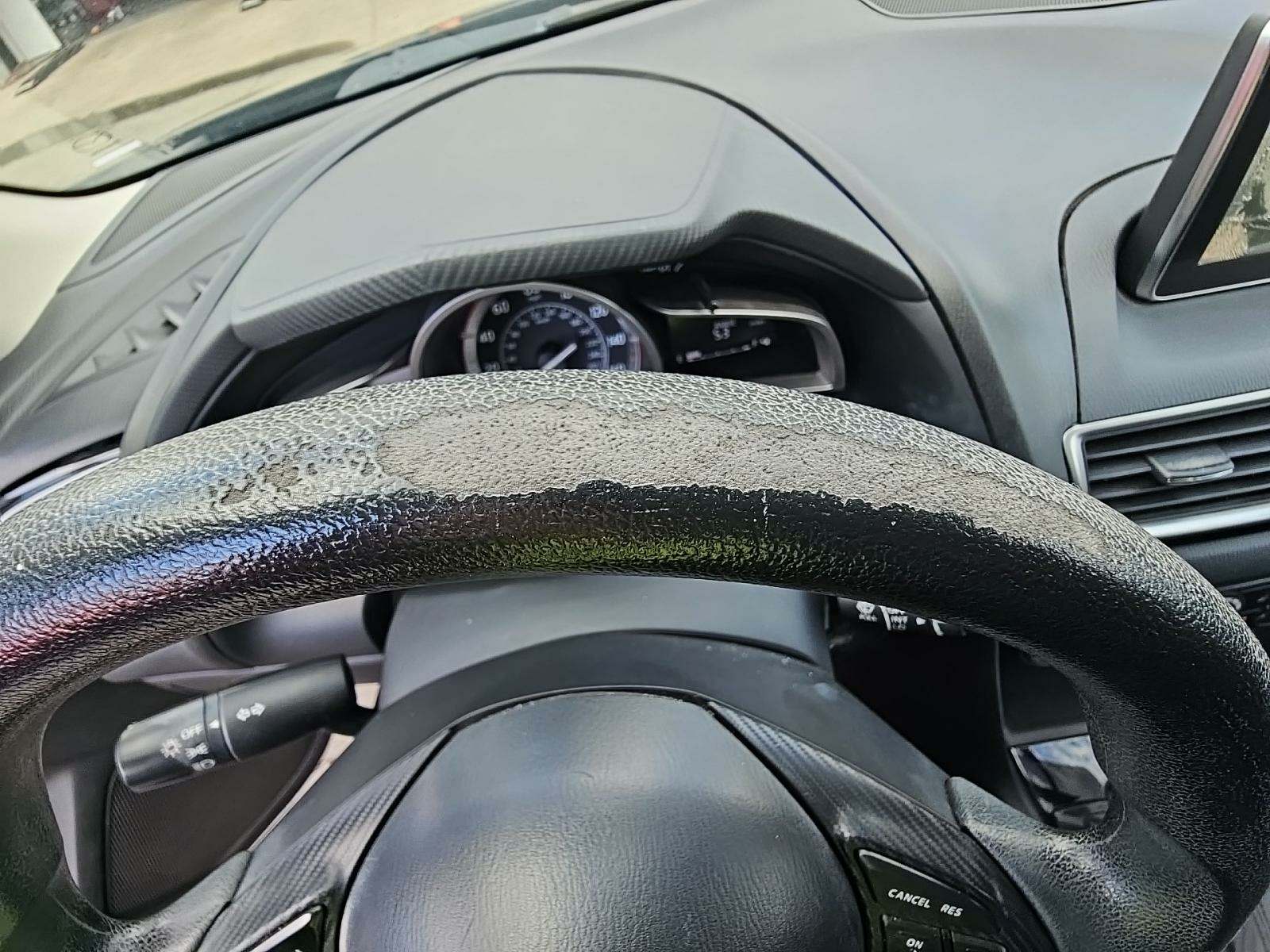 2015 MAZDA MAZDA3 i Sport FWD