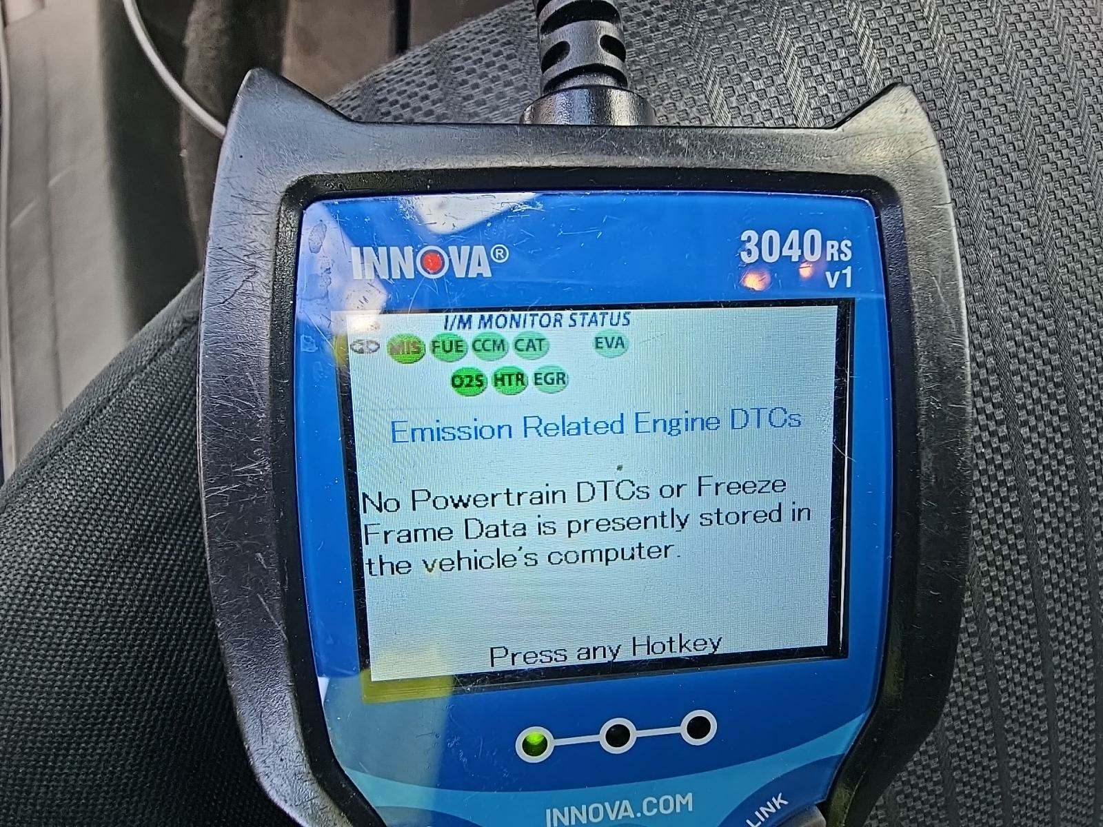 2015 MAZDA MAZDA3 i Sport FWD