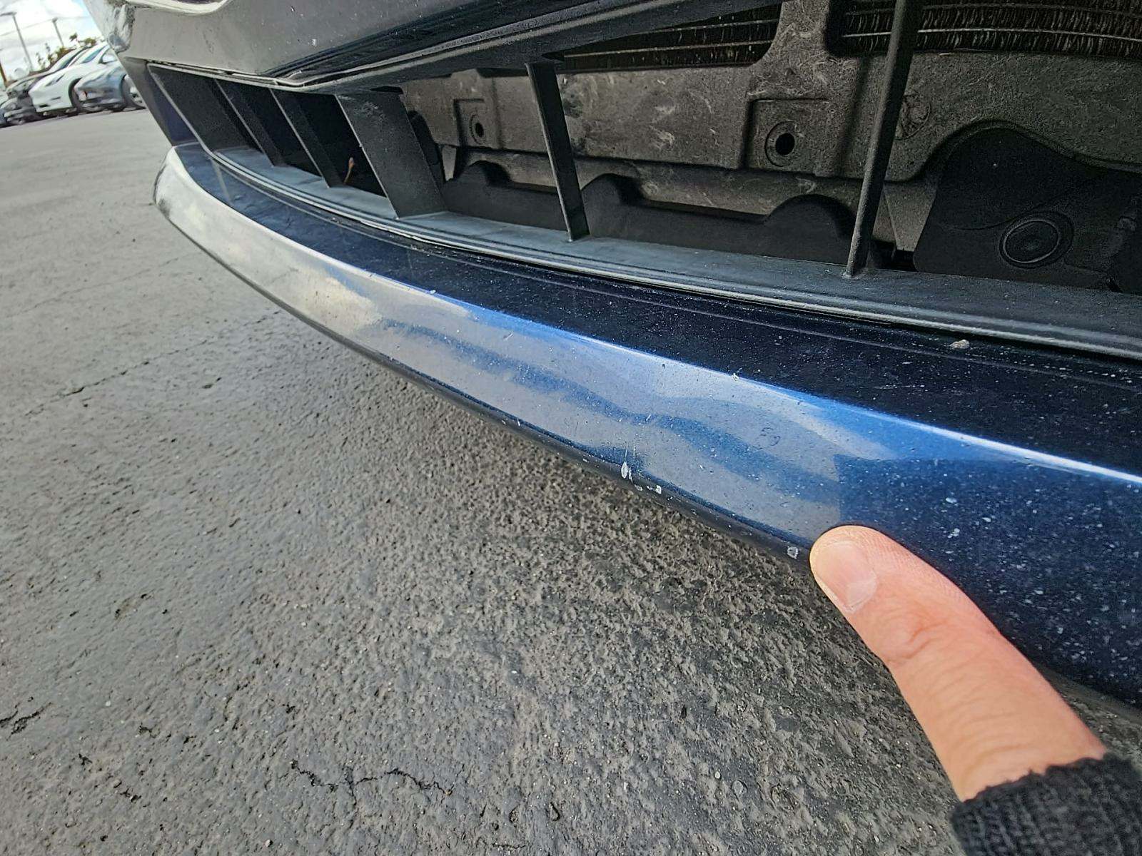 2015 MAZDA MAZDA3 i Sport FWD