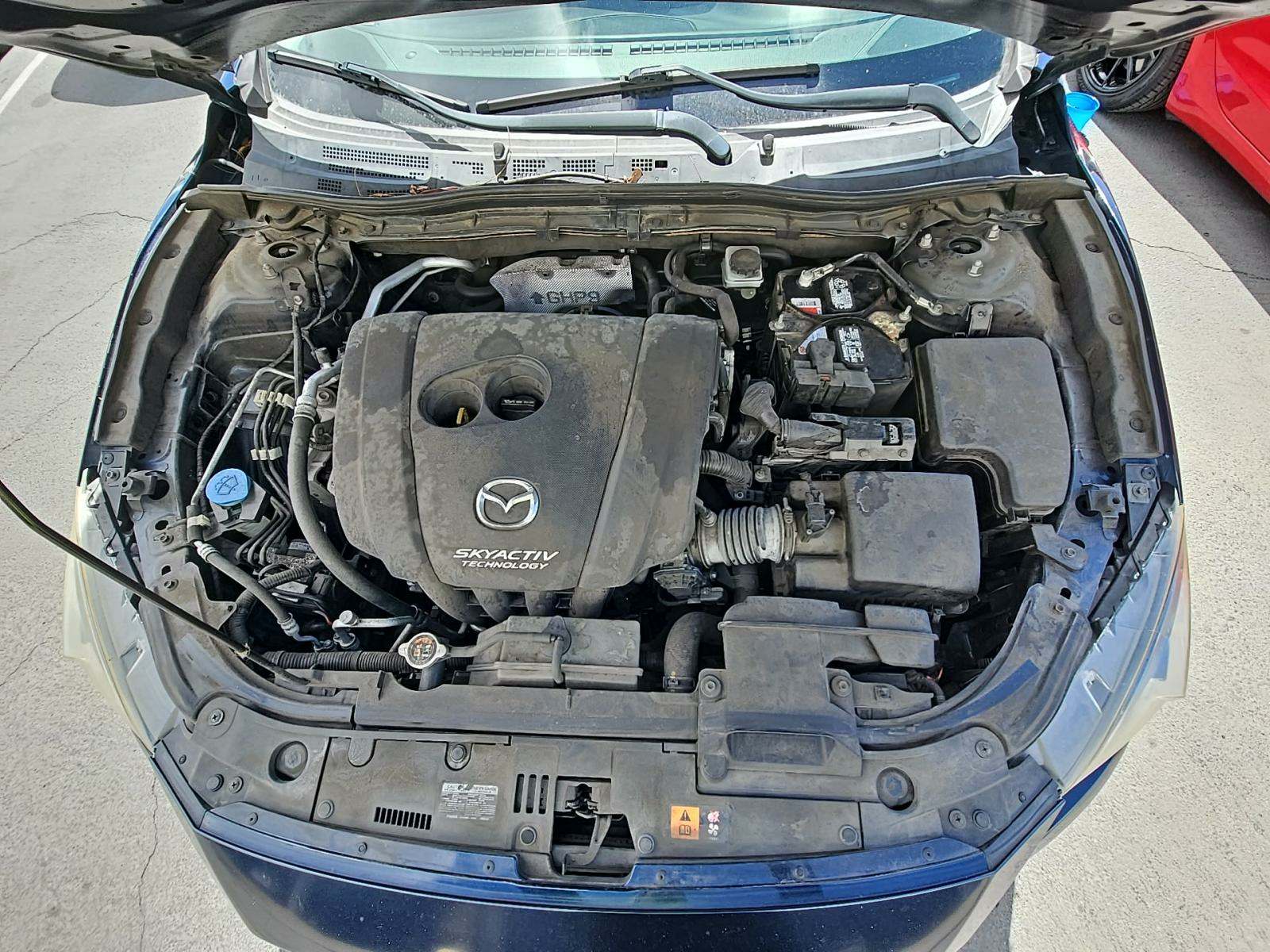 2015 MAZDA MAZDA3 i Sport FWD