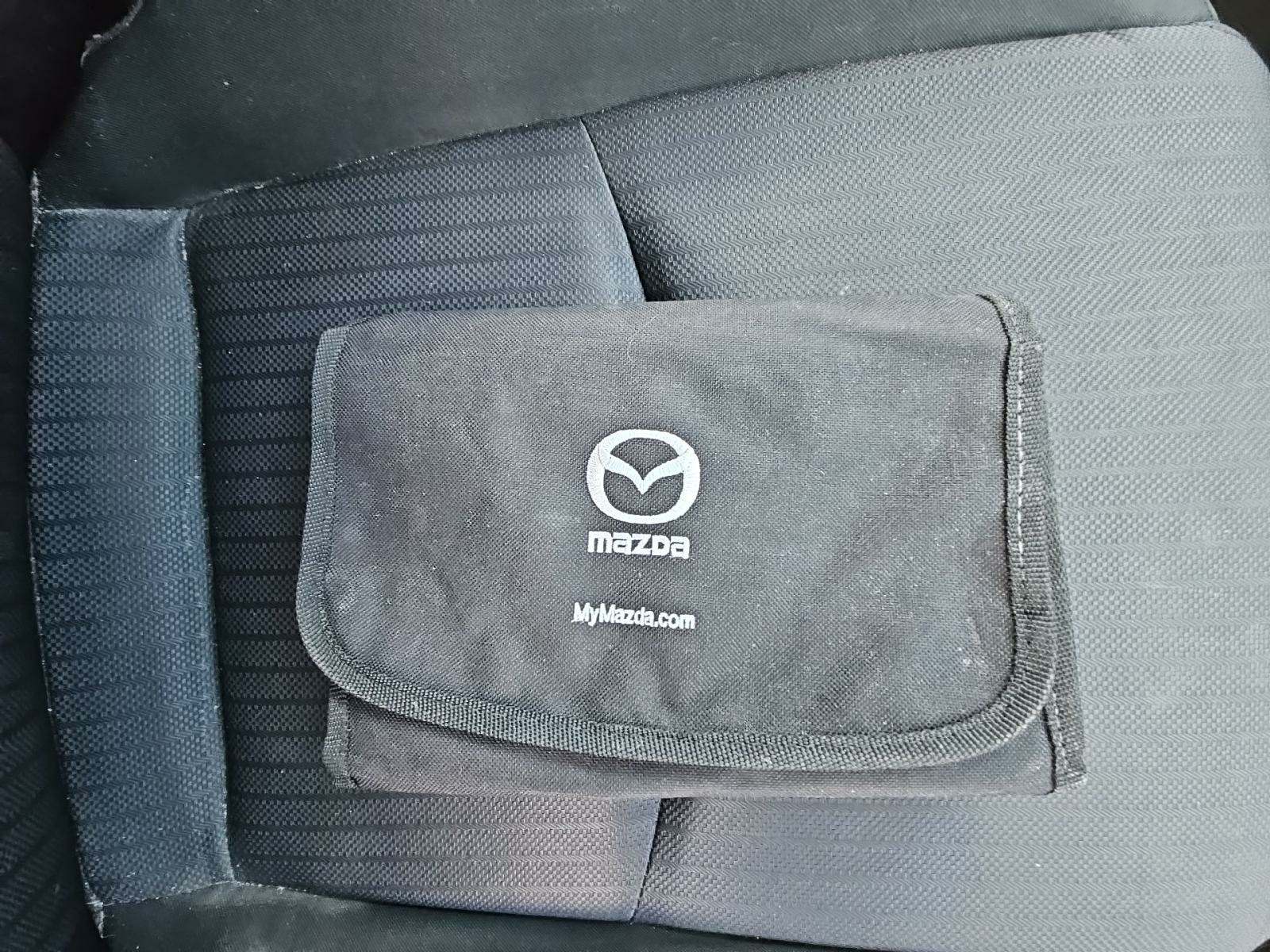 2015 MAZDA MAZDA3 i Sport FWD