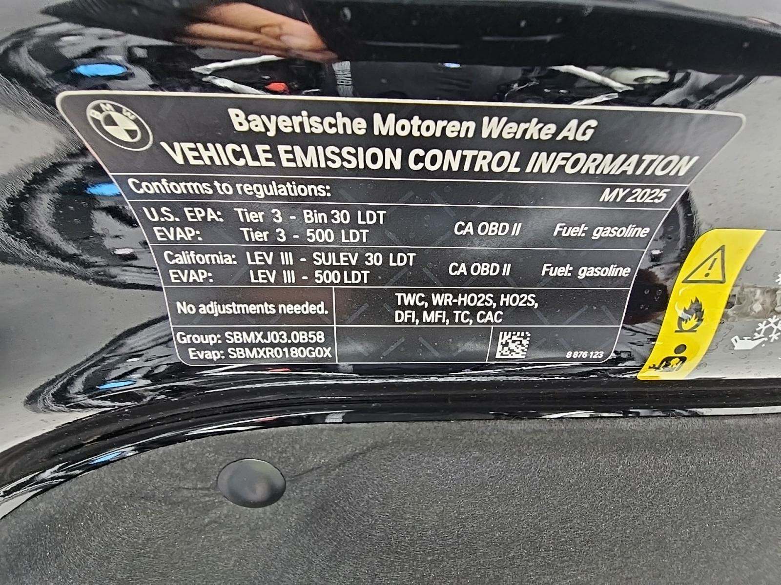 2025 BMW X7 xDrive40i AWD