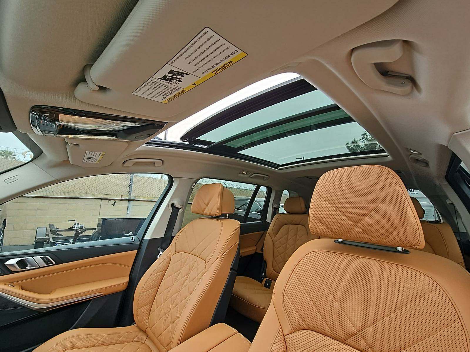 2025 BMW X7 xDrive40i AWD