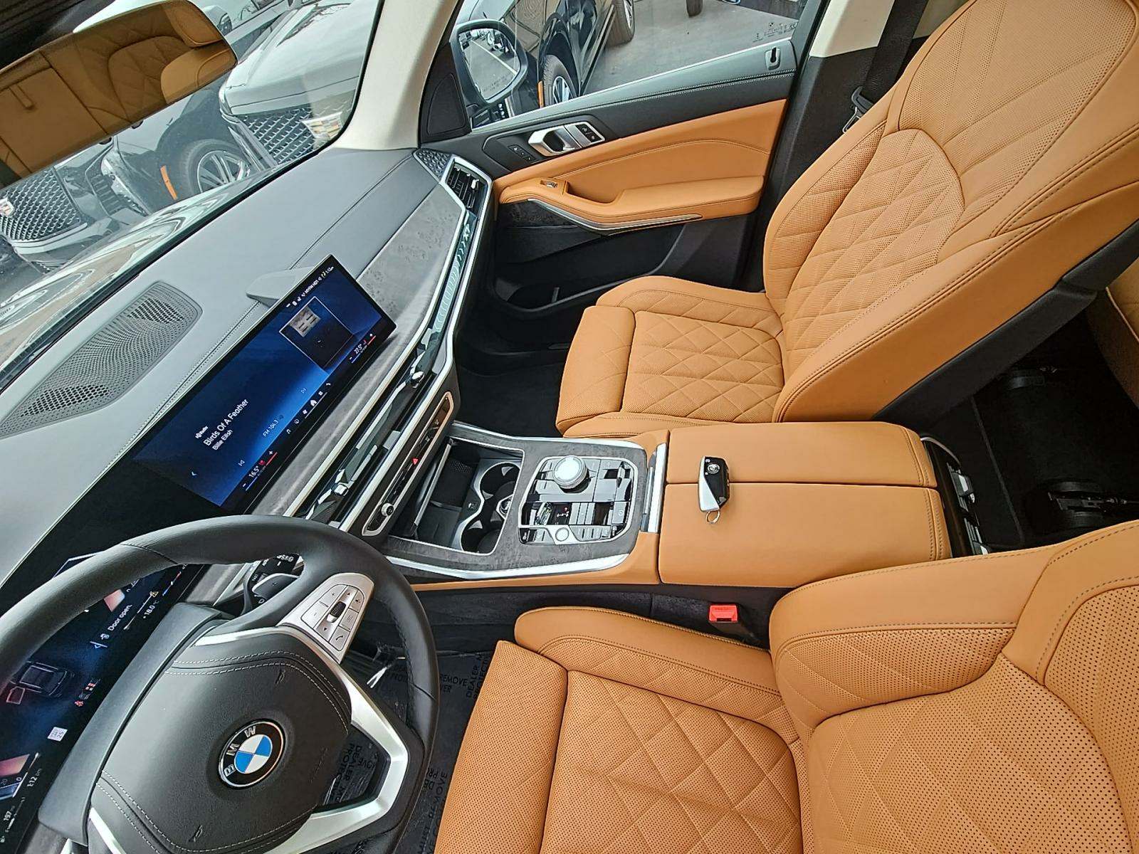 2025 BMW X7 xDrive40i AWD