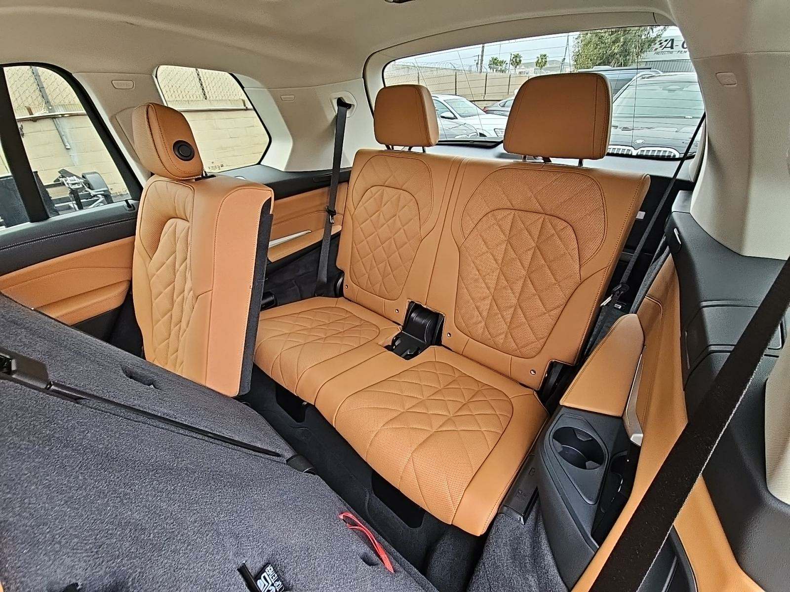 2025 BMW X7 xDrive40i AWD