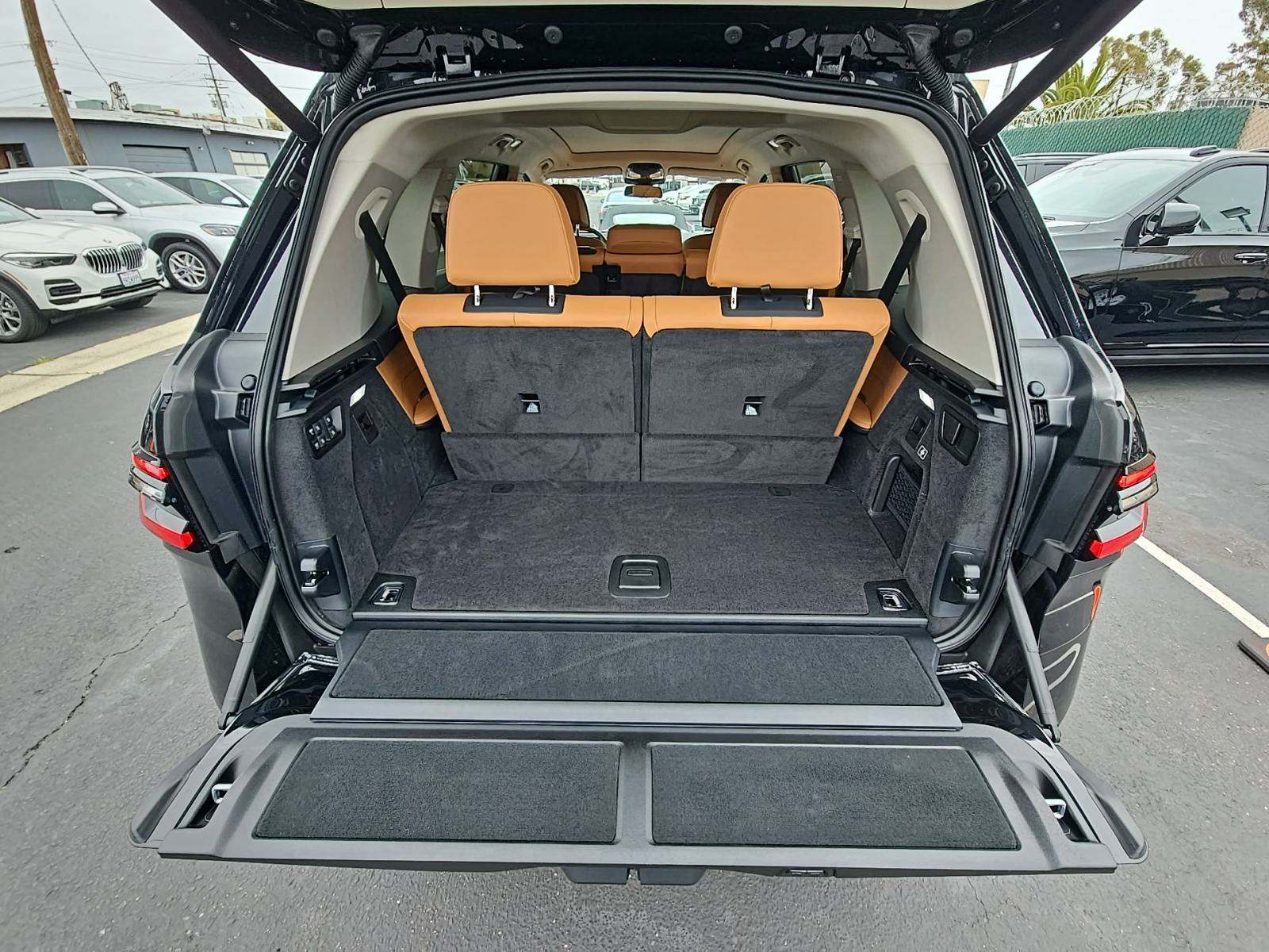 2025 BMW X7 xDrive40i AWD