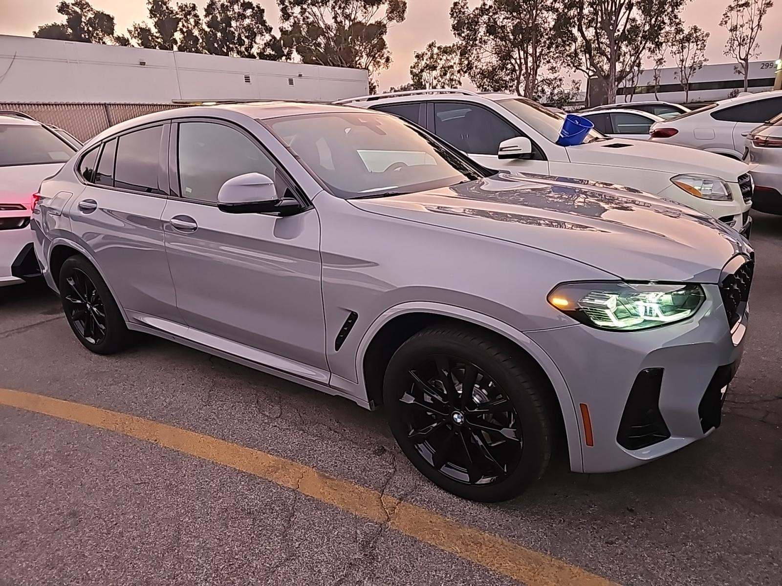 2023 BMW X4 xDrive30i AWD