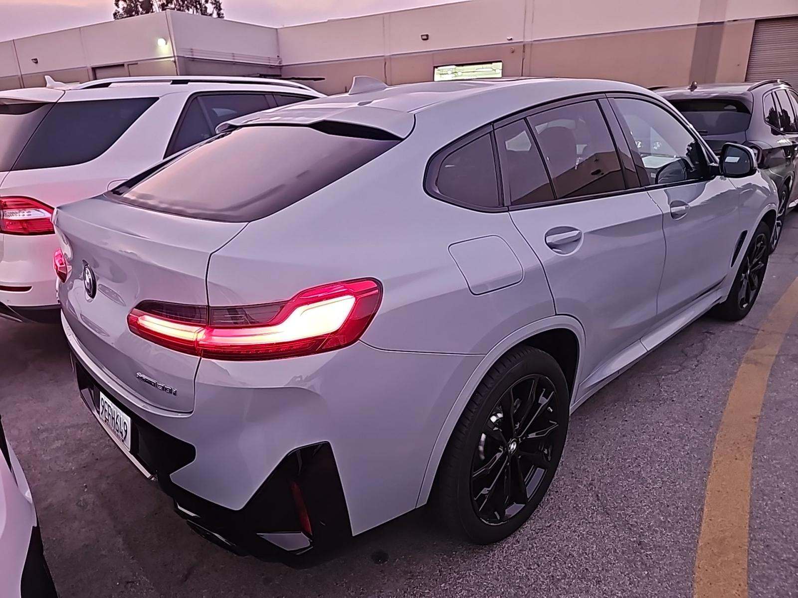 2023 BMW X4 xDrive30i AWD