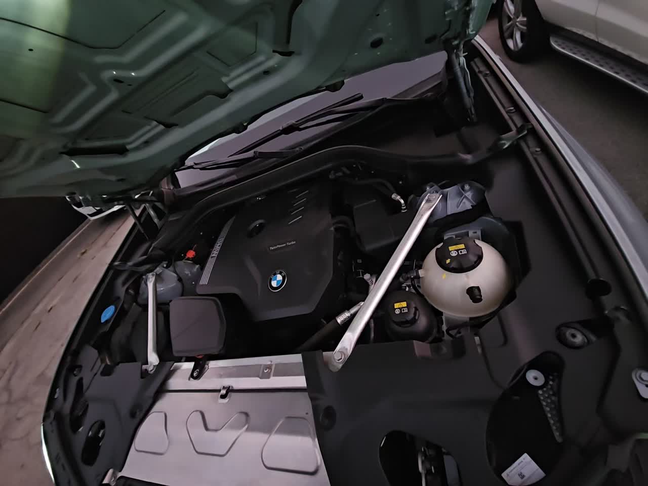 2023 BMW X4 xDrive30i AWD