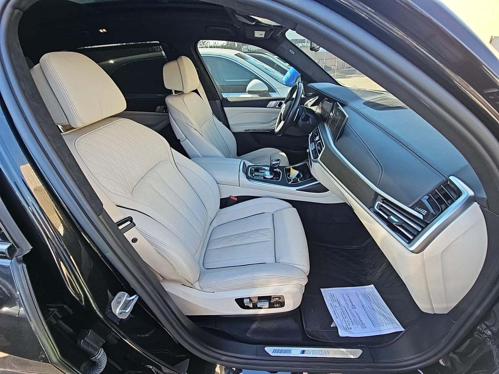 2022 BMW X7 M50i AWD