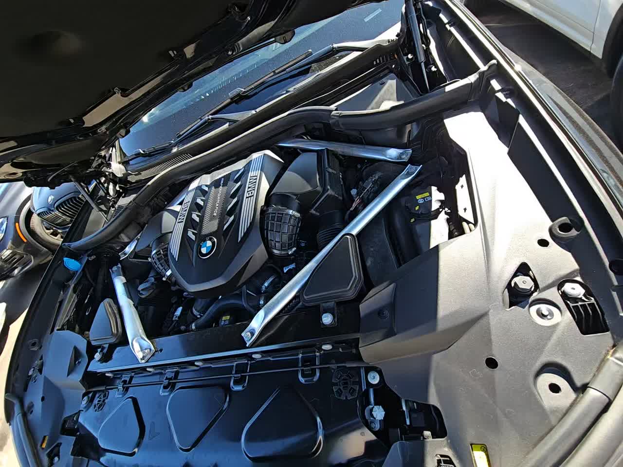 2022 BMW X7 M50i AWD