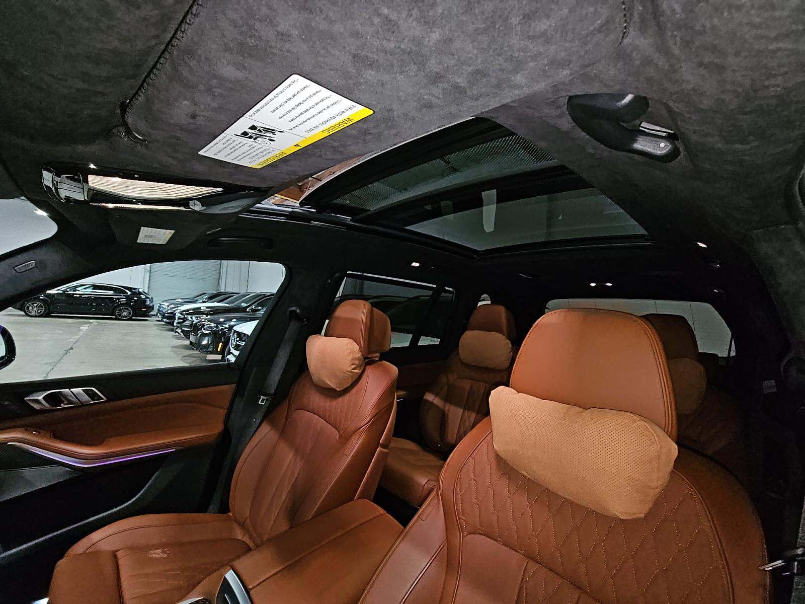 2023 BMW X7 M60i AWD