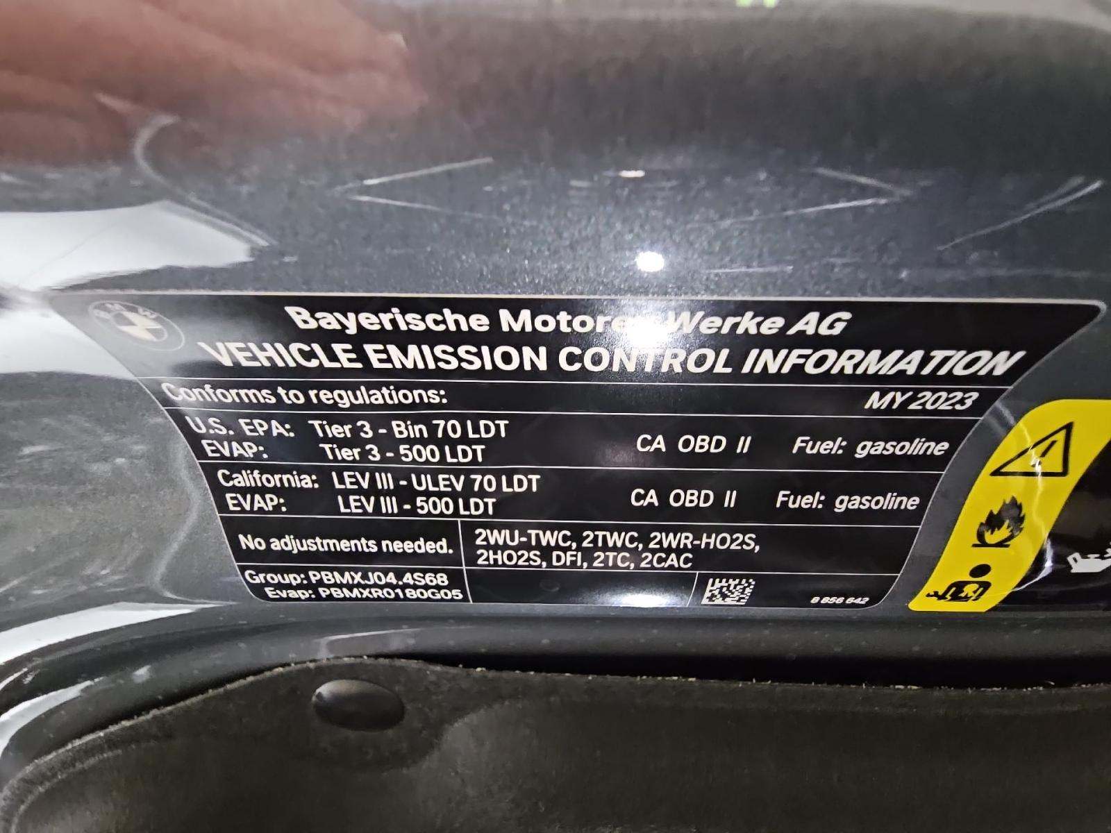 2023 BMW X7 M60i AWD