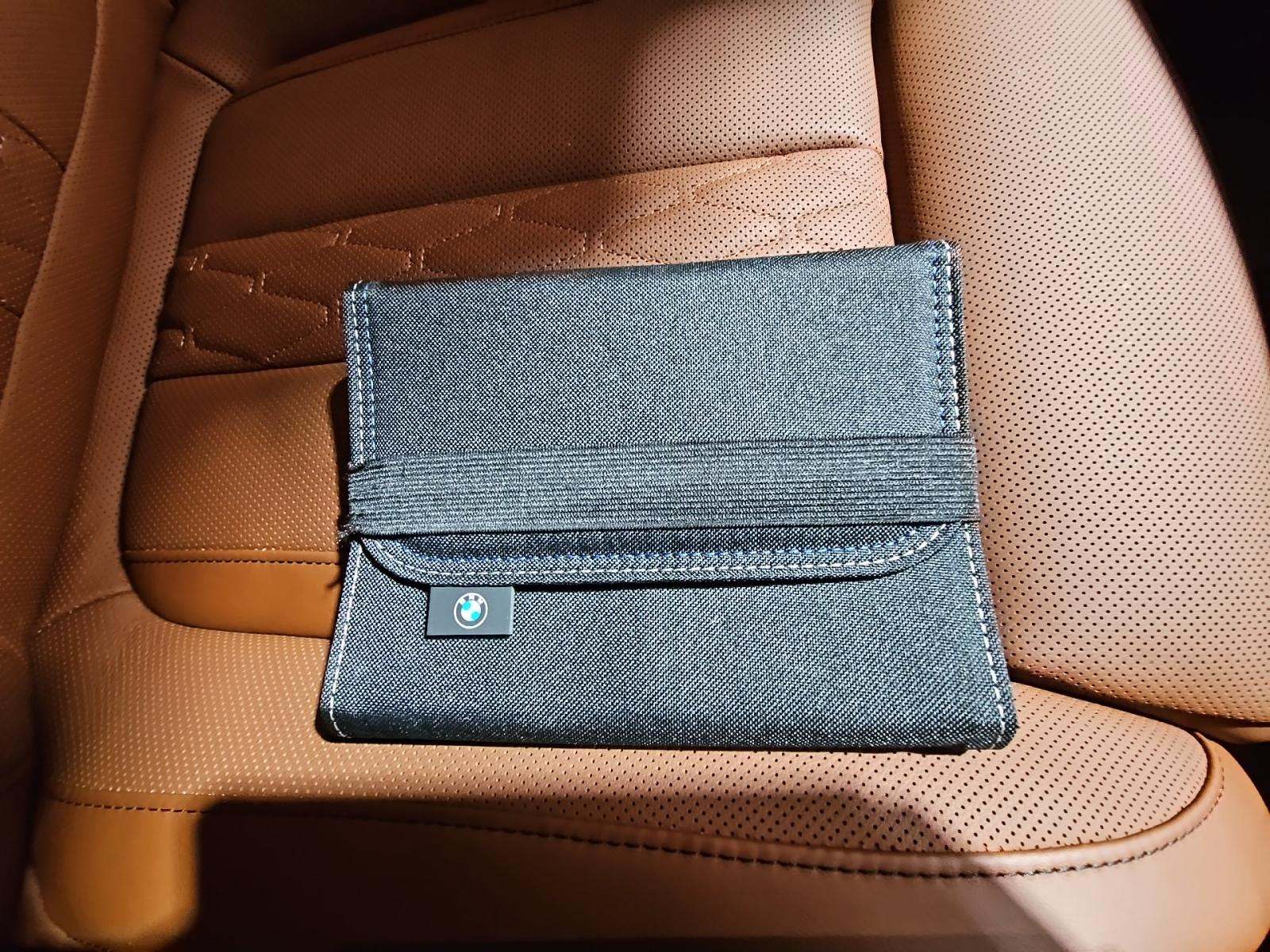 2023 BMW X7 M60i AWD