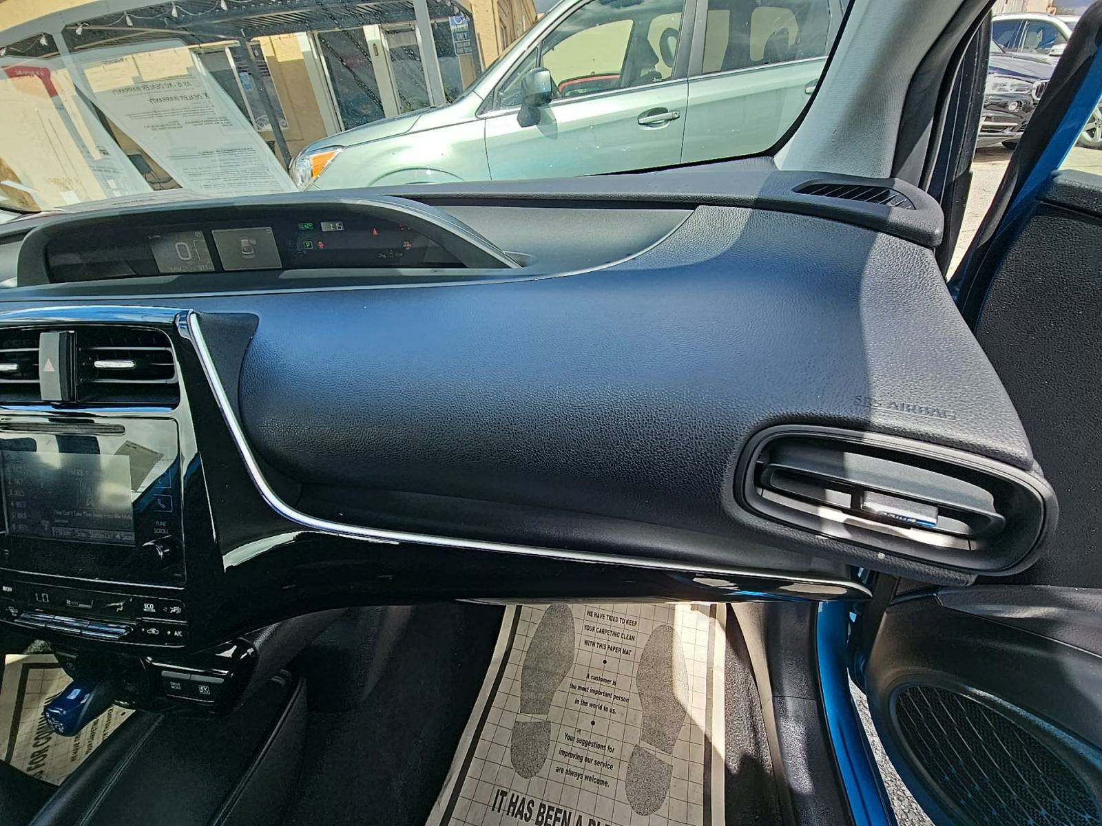 2019 Toyota Prius LE FWD