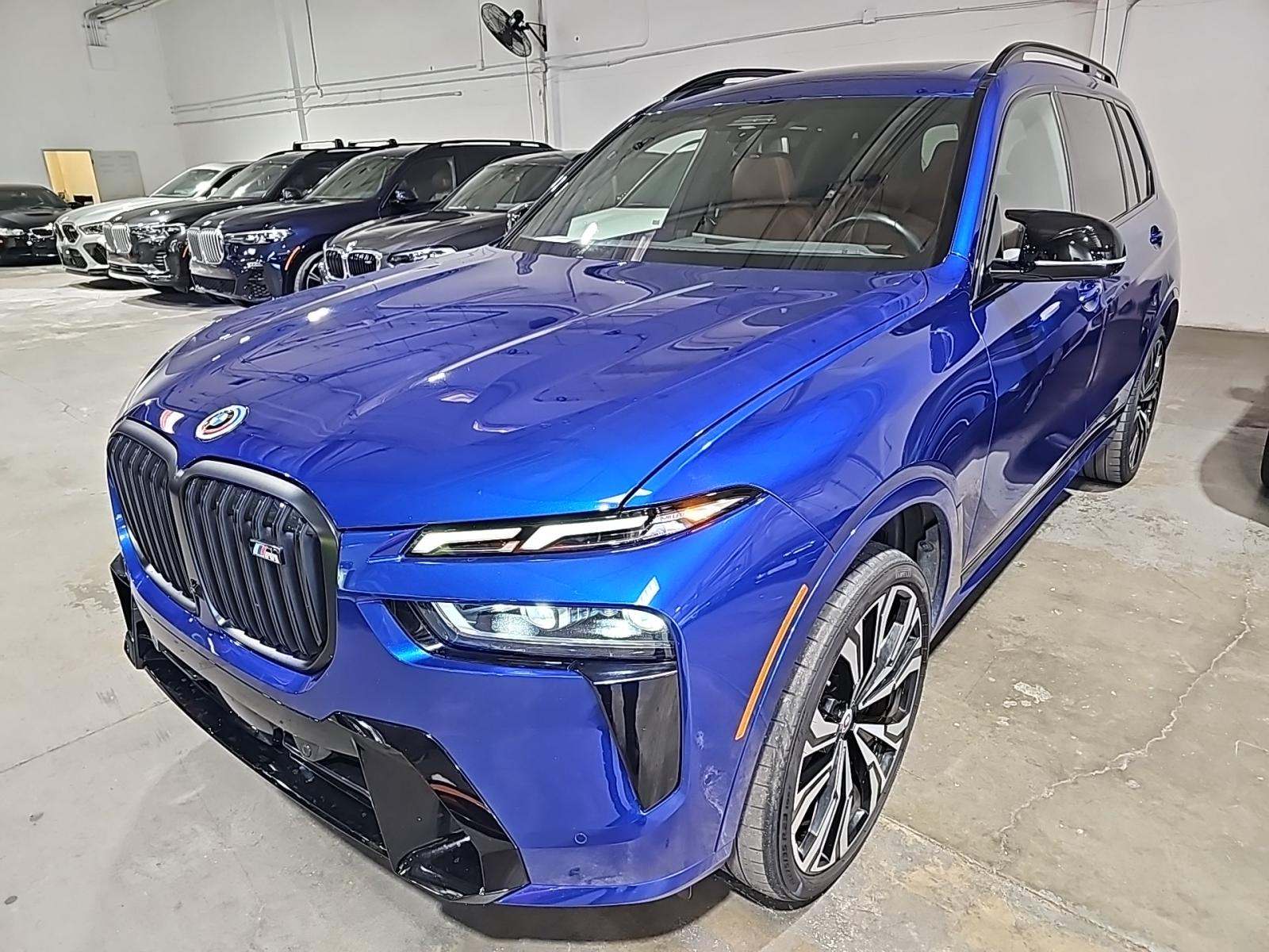 2023 BMW X7 M60i AWD