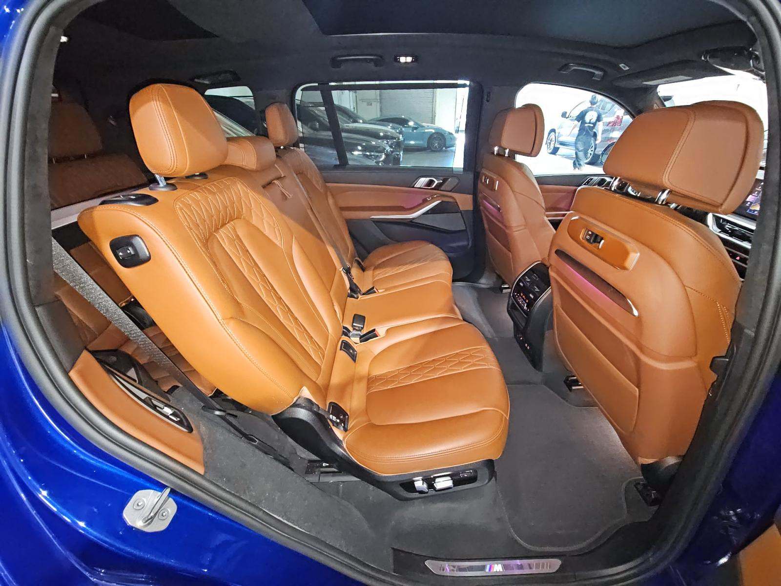 2023 BMW X7 M60i AWD