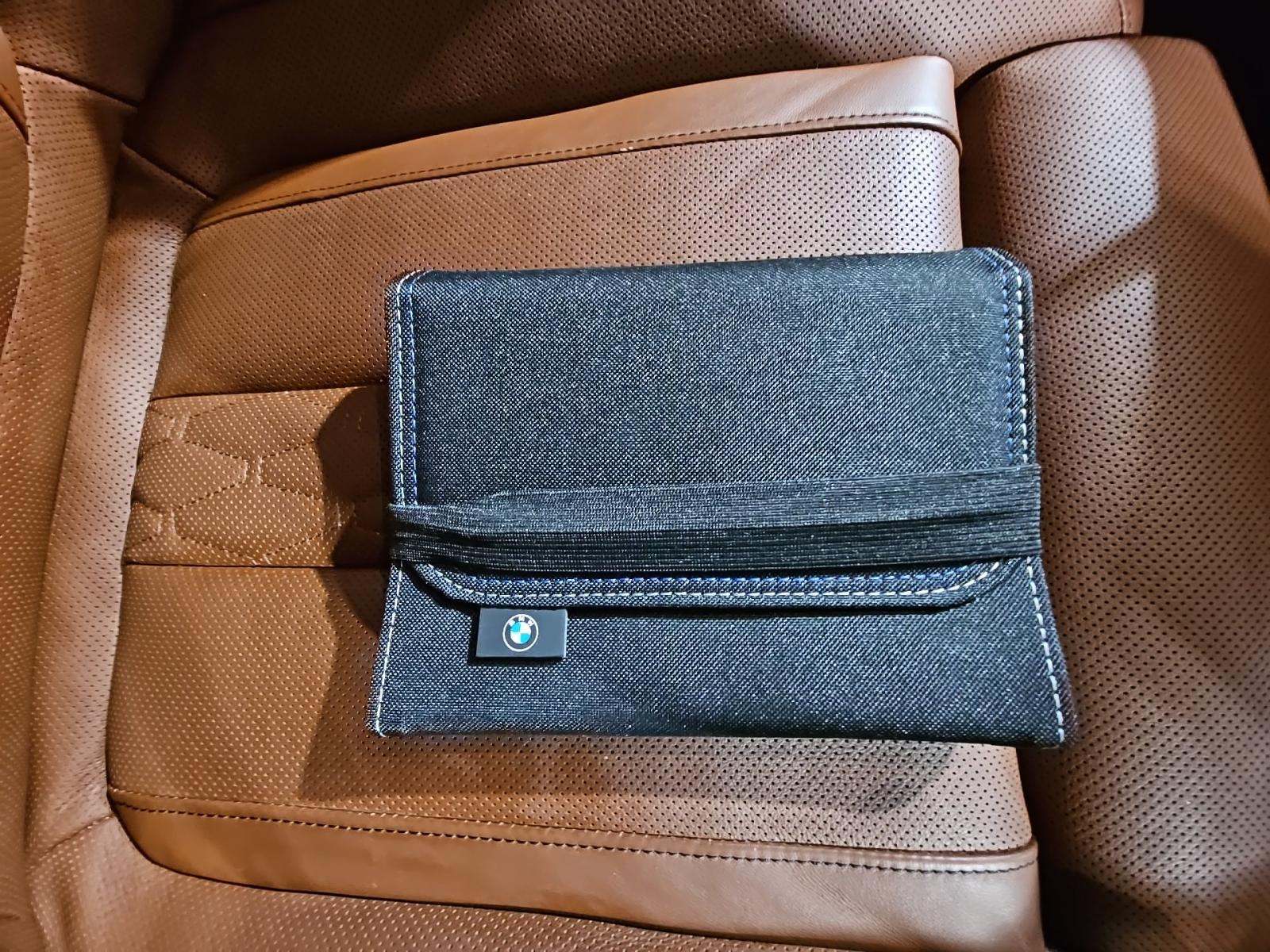 2023 BMW X7 M60i AWD