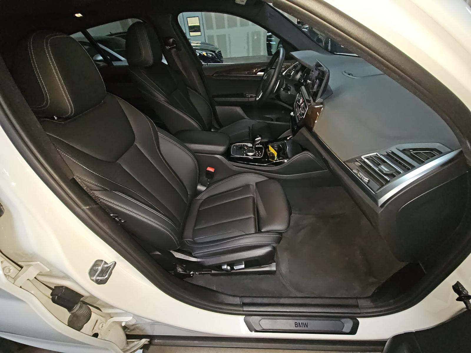 2023 BMW X4 xDrive30i AWD