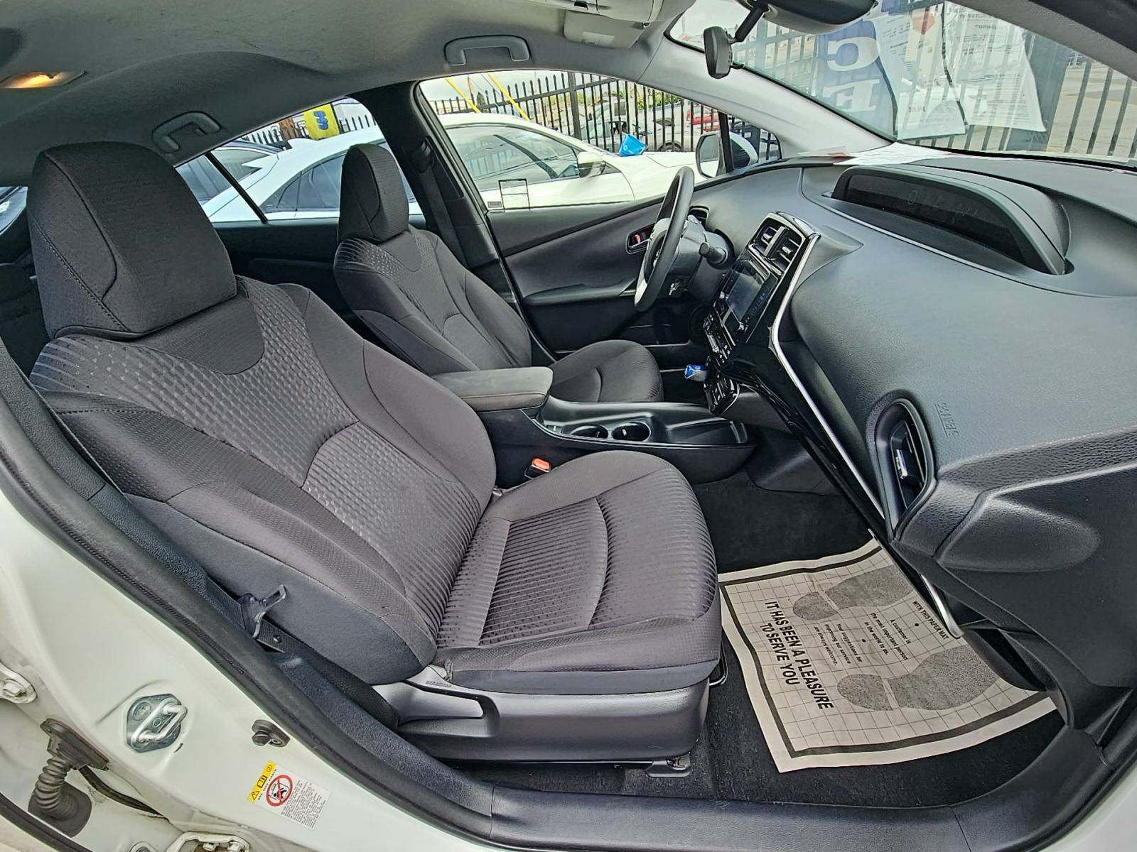 2017 Toyota Prius Two FWD