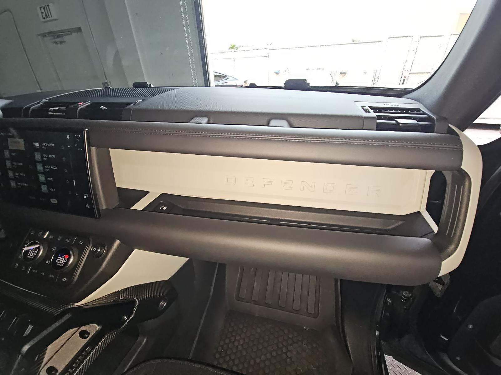 2022 Land Rover Defender 110 X-Dynamic HSE AWD