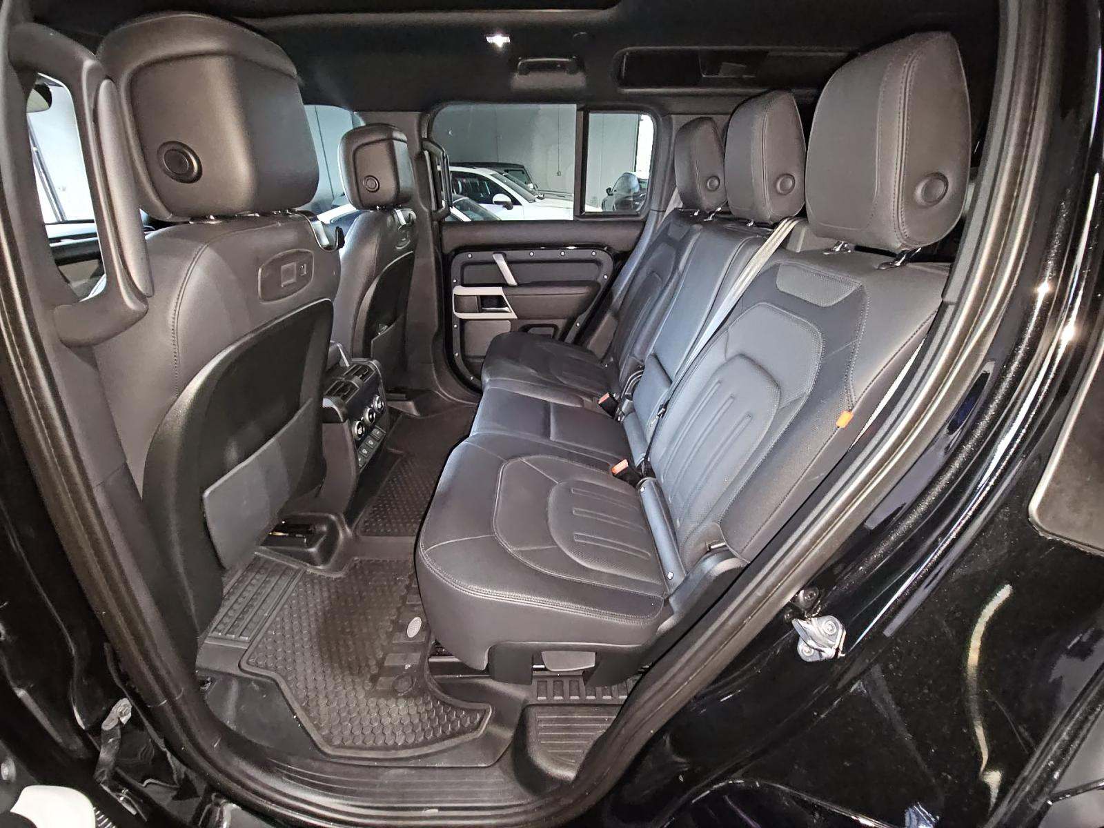 2022 Land Rover Defender 110 X-Dynamic HSE AWD