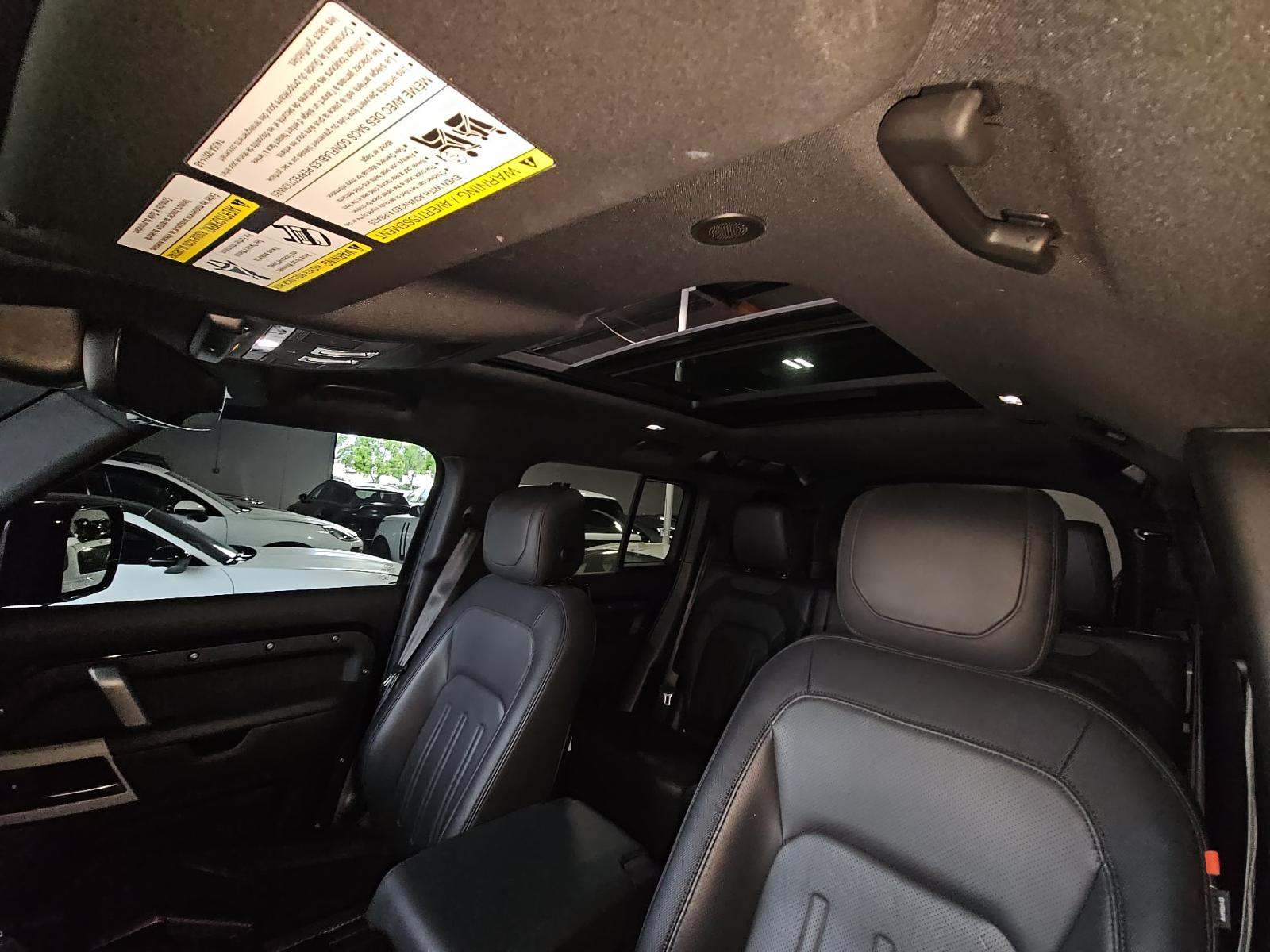 2022 Land Rover Defender 110 X-Dynamic HSE AWD