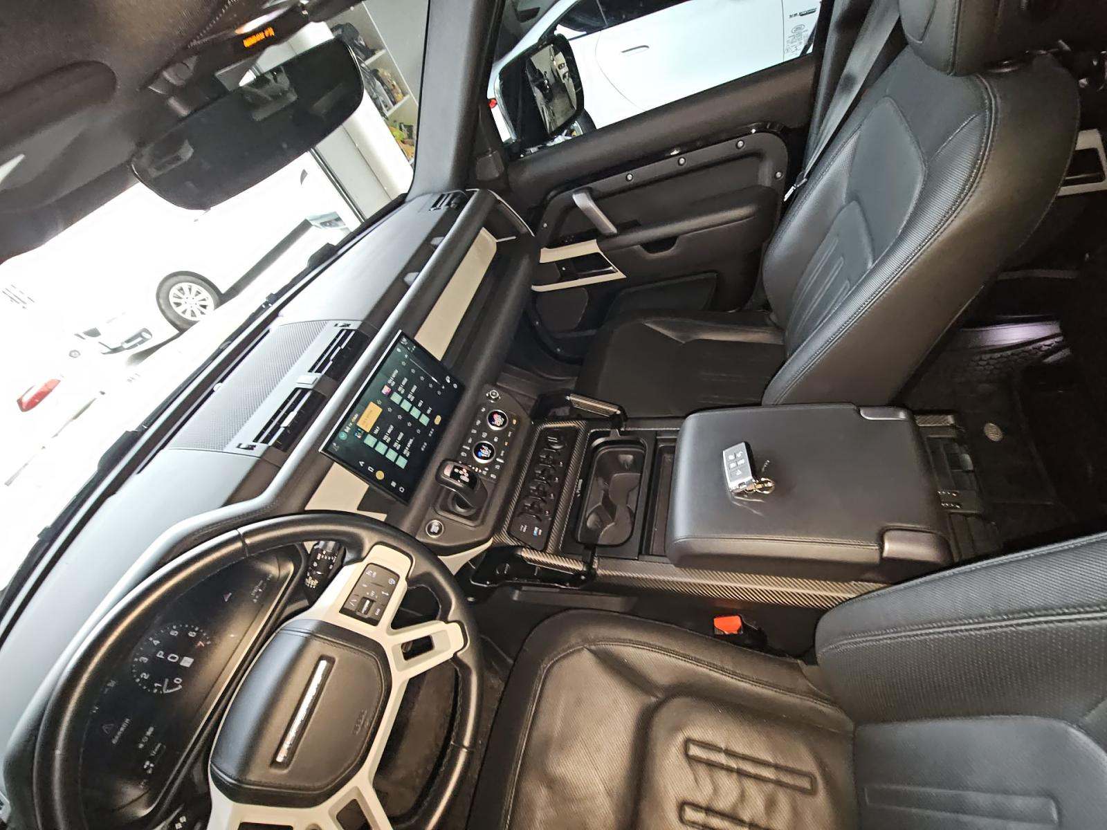 2022 Land Rover Defender 110 X-Dynamic HSE AWD