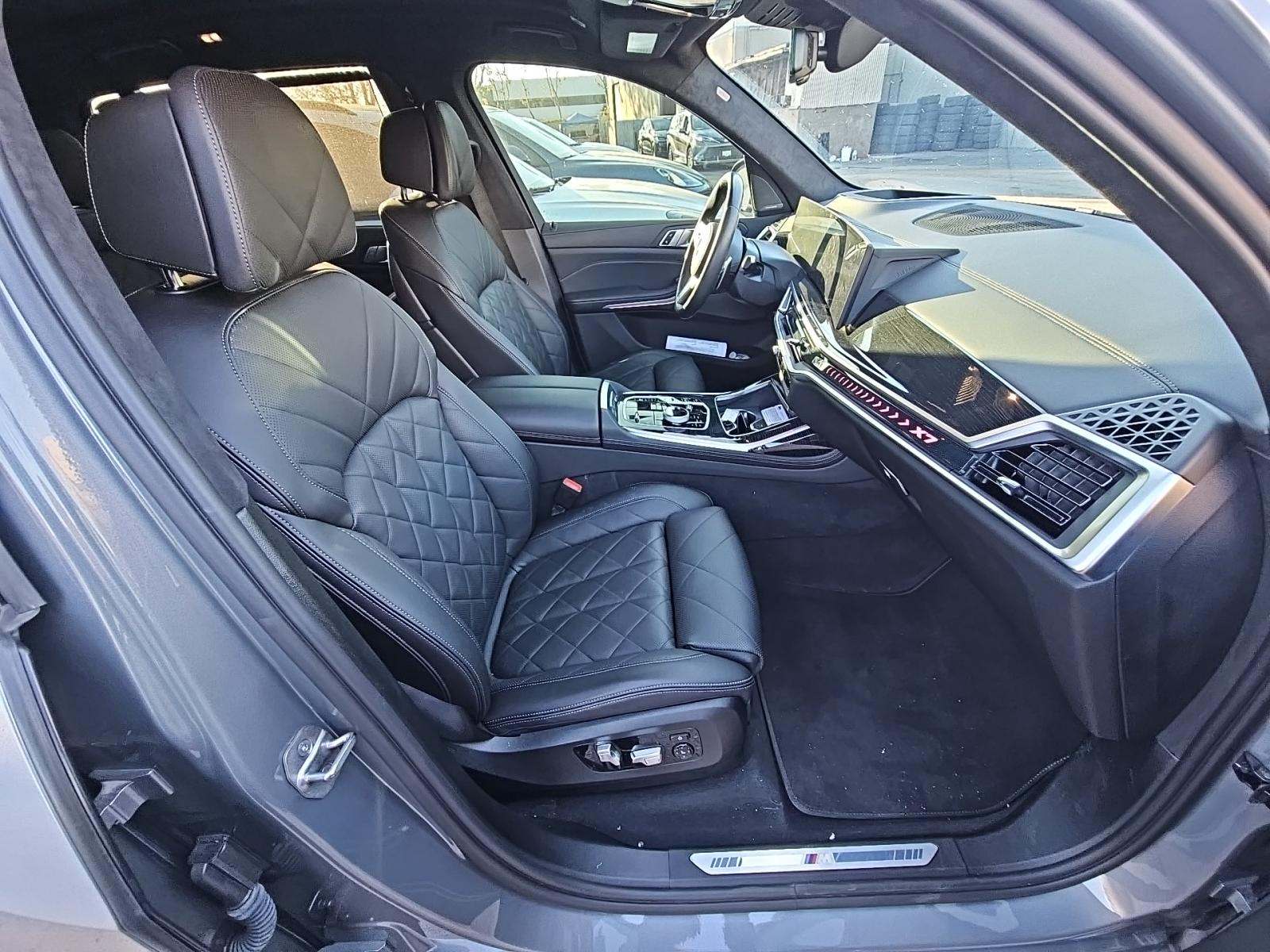 2023 BMW X7 xDrive40i AWD