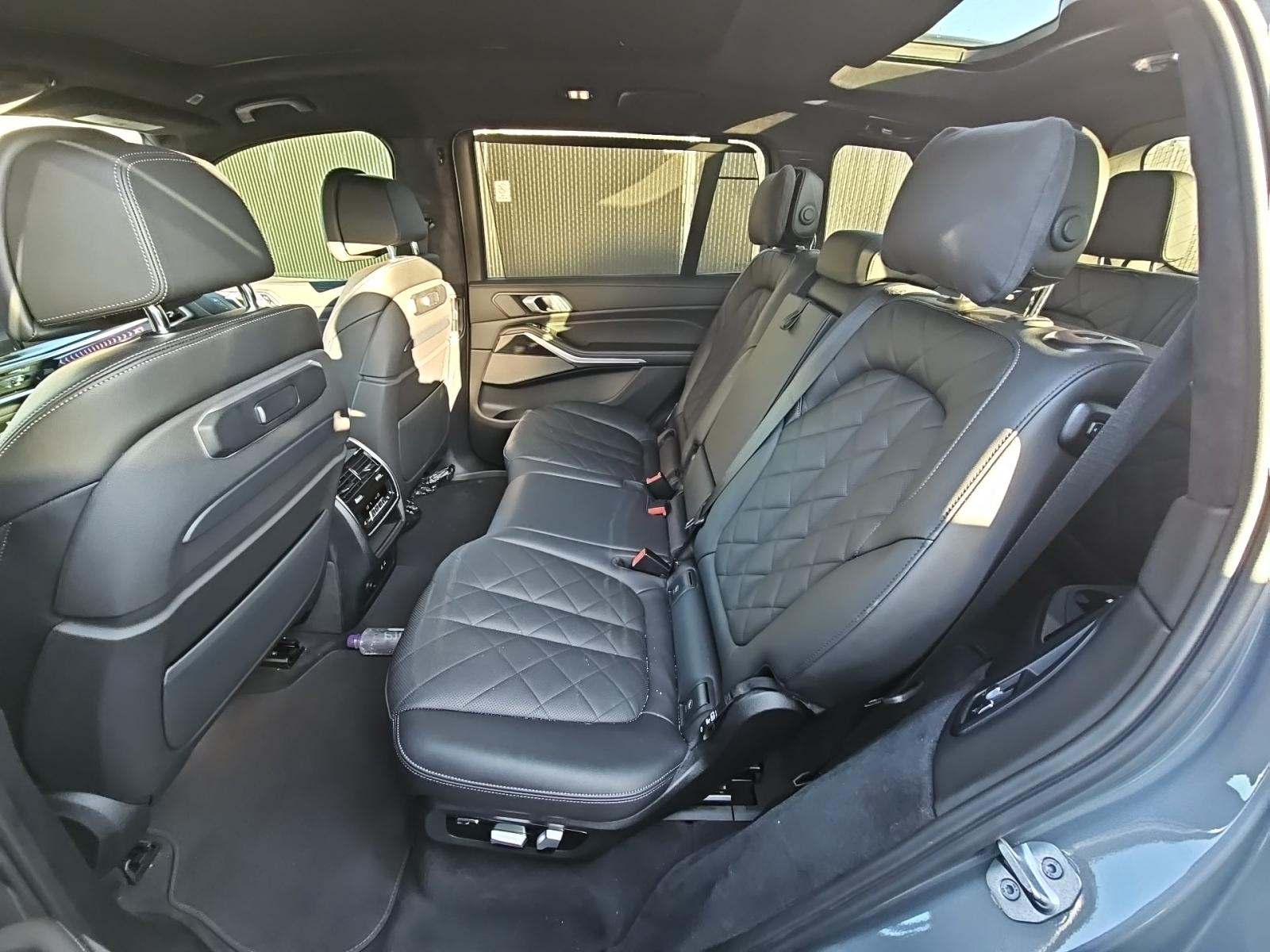 2023 BMW X7 xDrive40i AWD