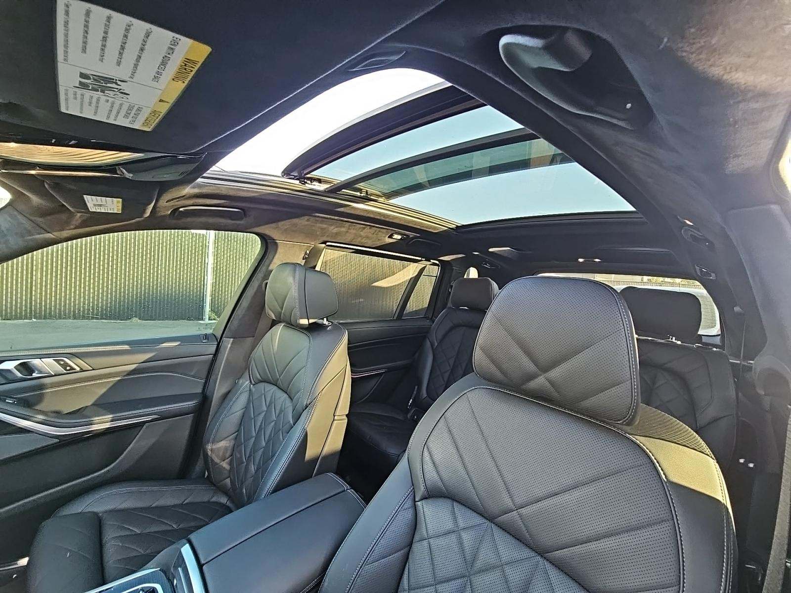 2023 BMW X7 xDrive40i AWD