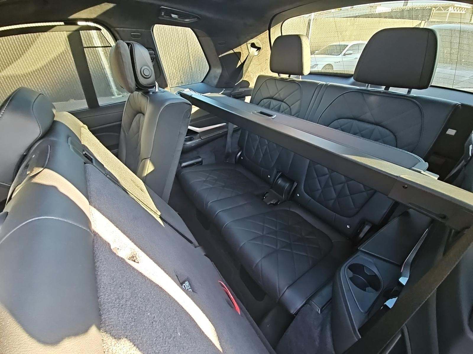 2023 BMW X7 xDrive40i AWD