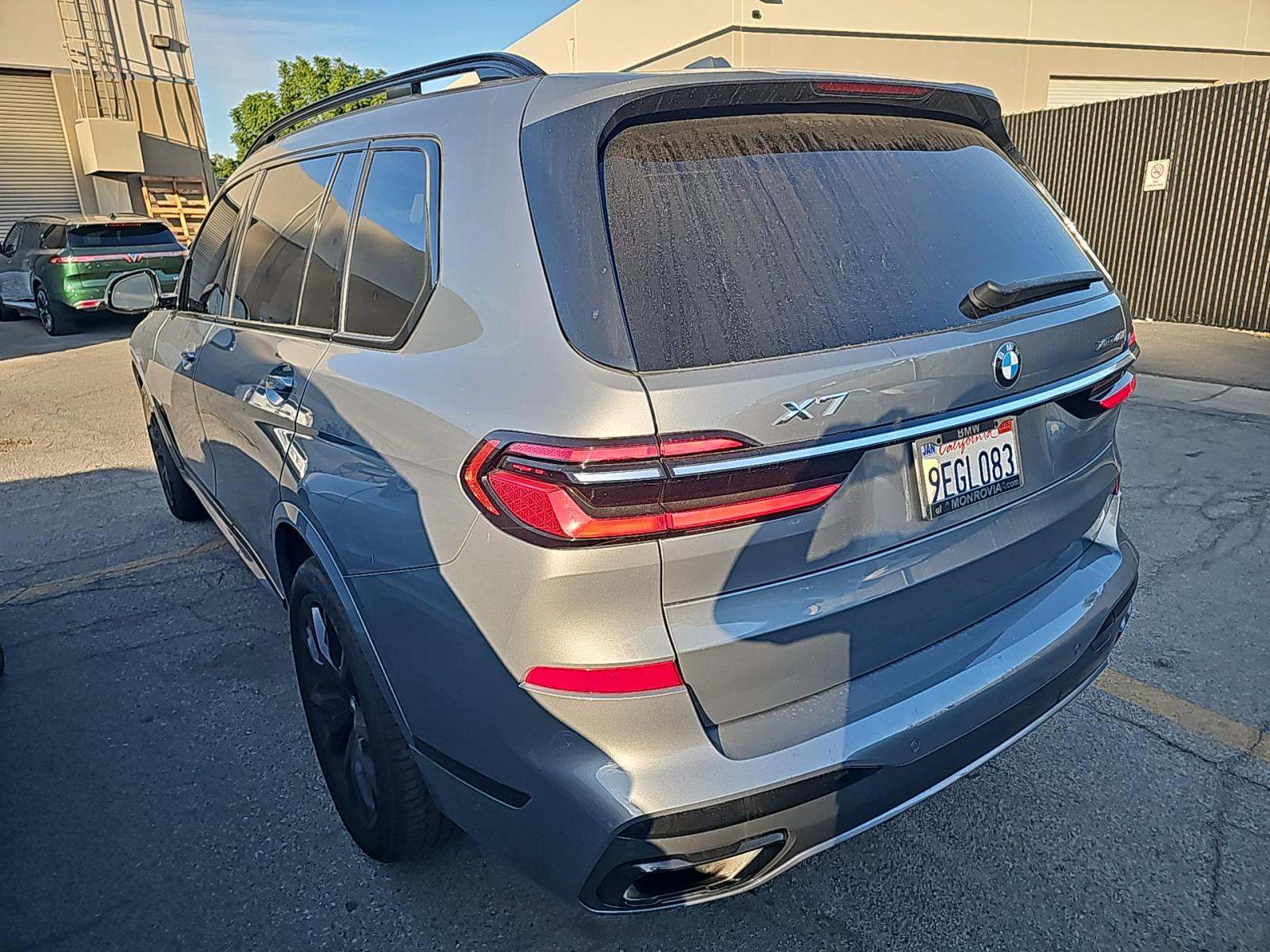 2023 BMW X7 xDrive40i AWD