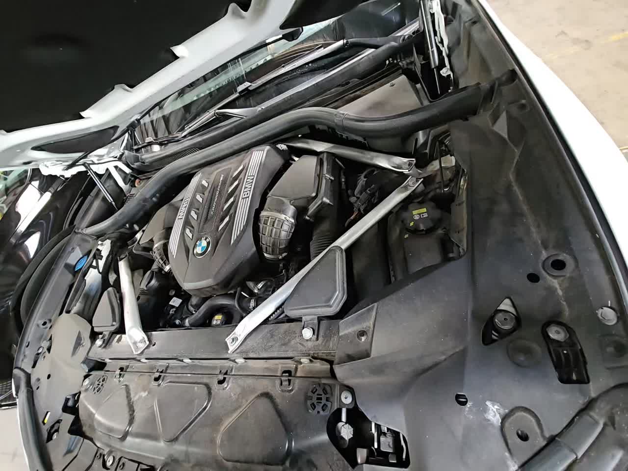 2022 BMW X7 M50i AWD