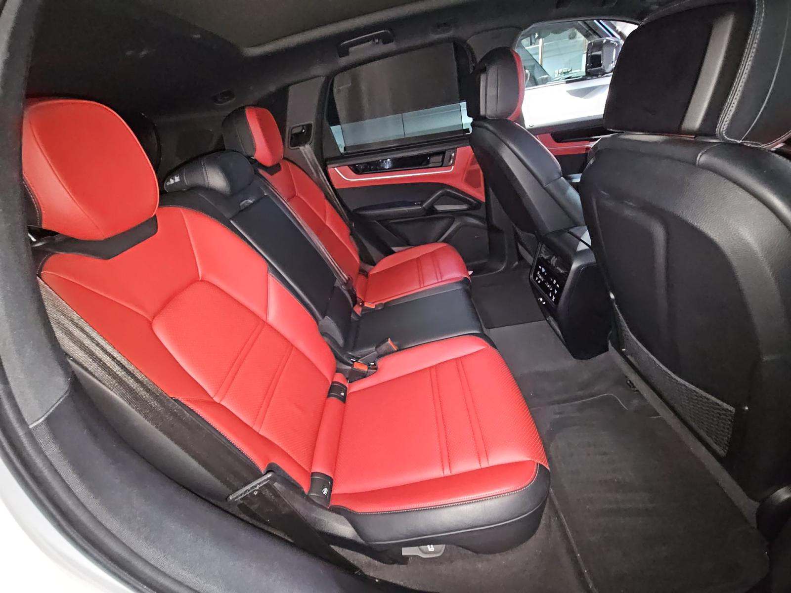 2024 Porsche Cayenne S AWD