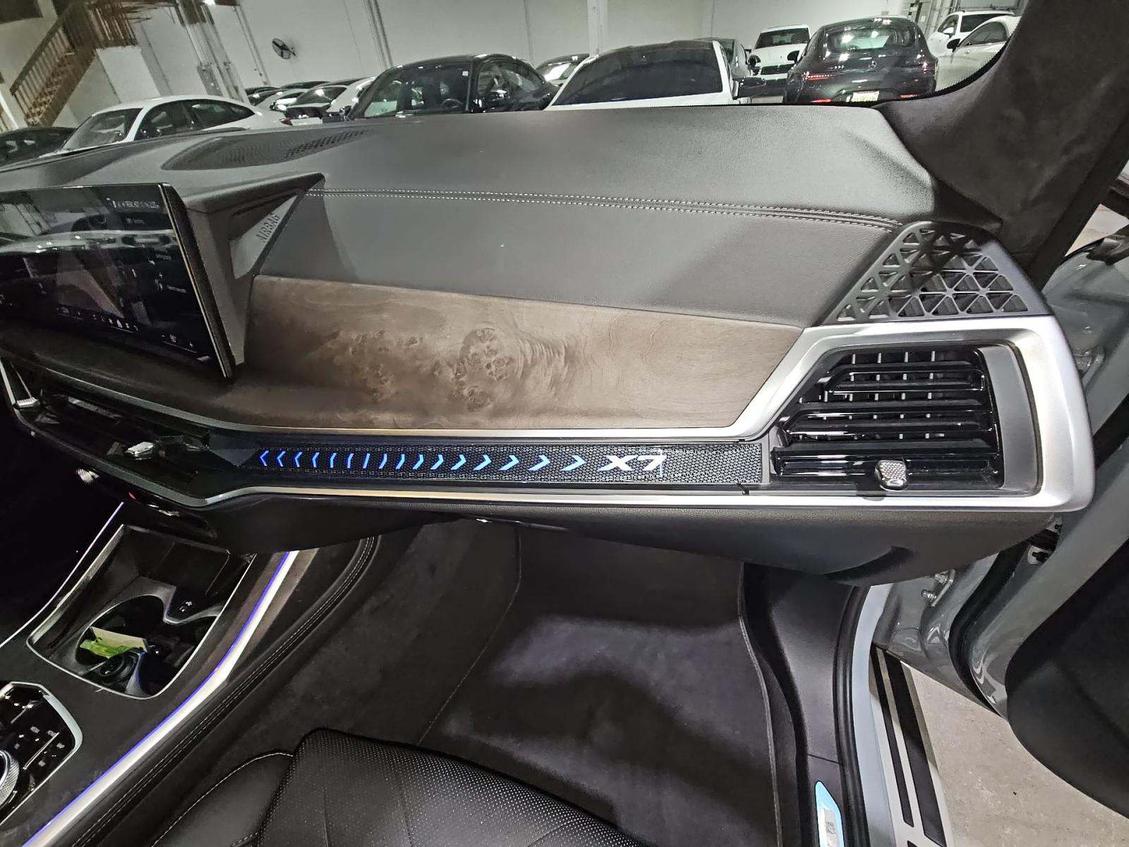 2024 BMW X7 xDrive40i AWD