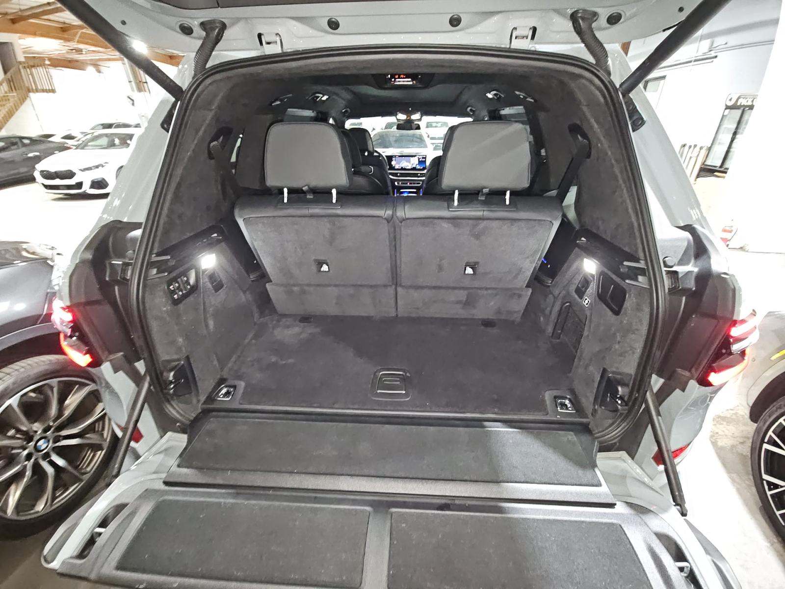 2024 BMW X7 xDrive40i AWD