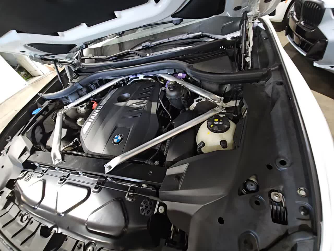 2024 BMW X7 xDrive40i AWD