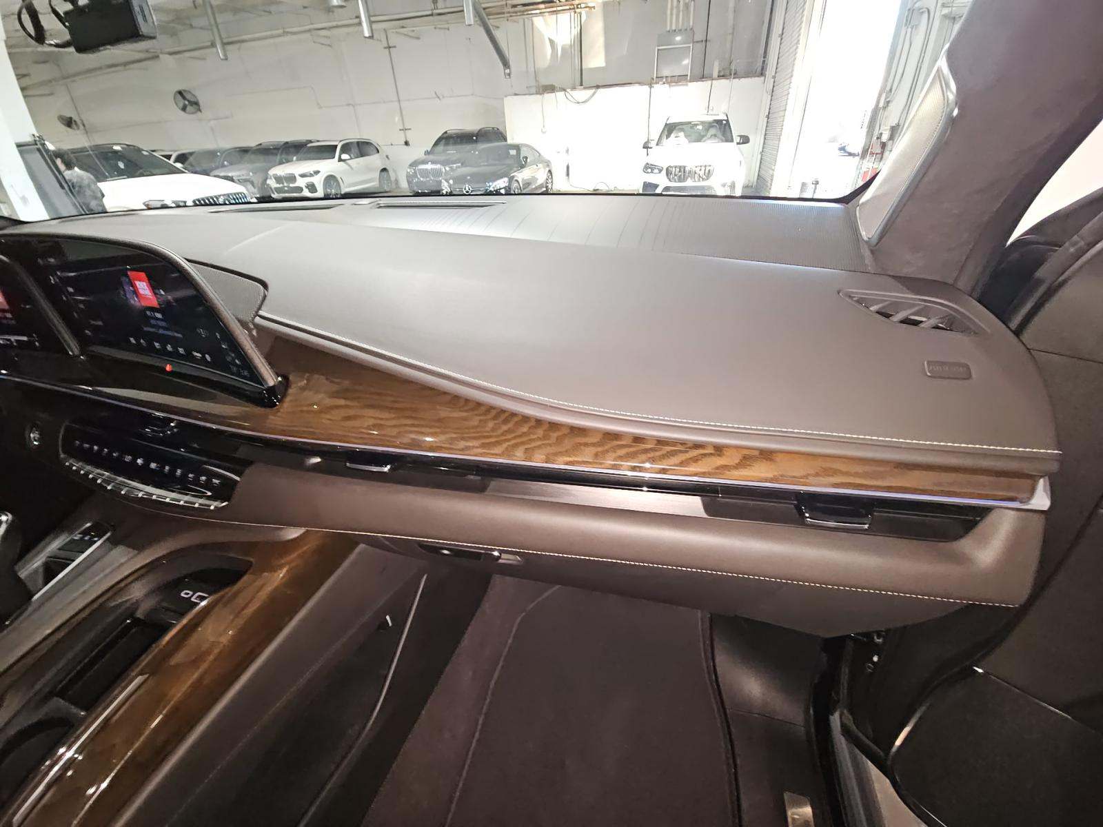 2023 Cadillac Escalade Sport Platinum AWD